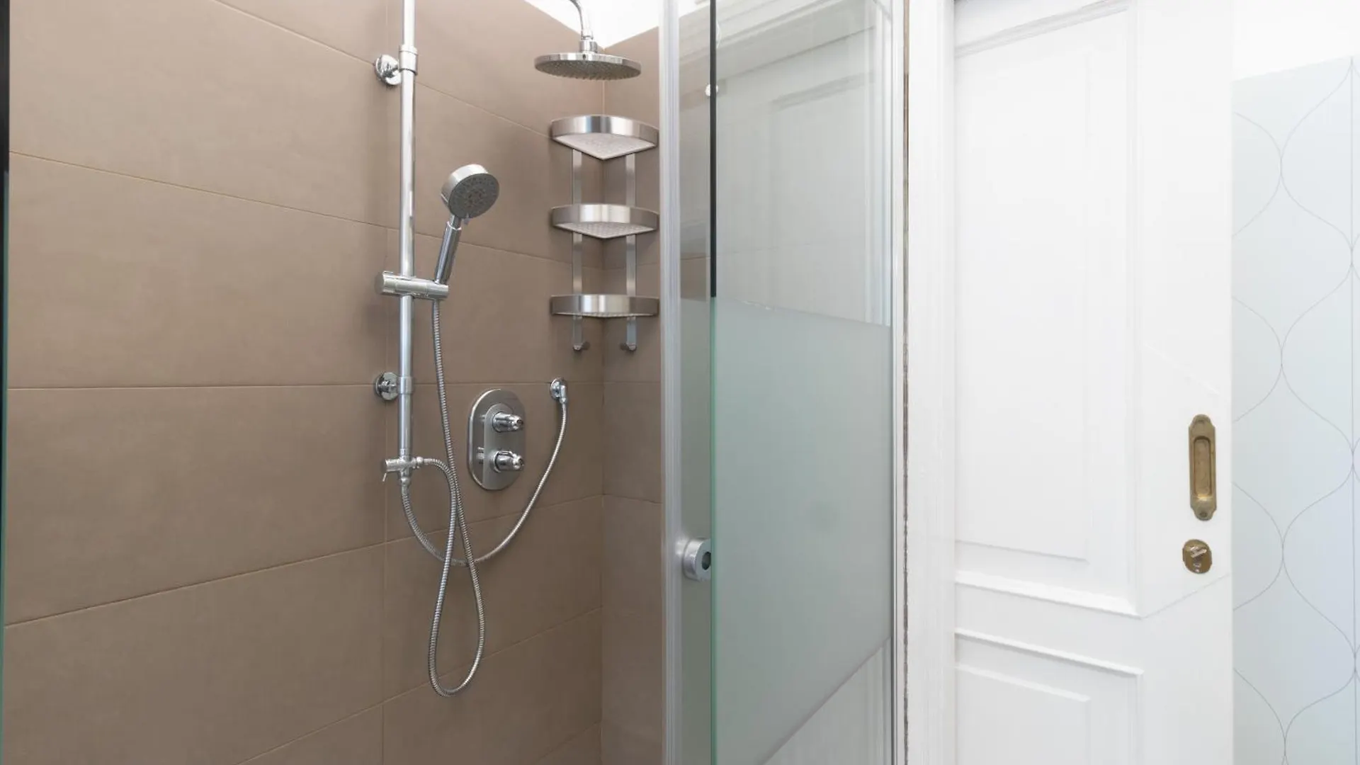 Apartment Casarava Sul Parco 3 Camere 2 Bagni Riccione Italy