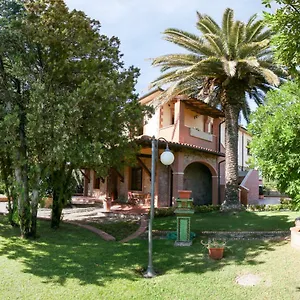 agriturismo-villa-isa.it-tuscanyhotel.com/